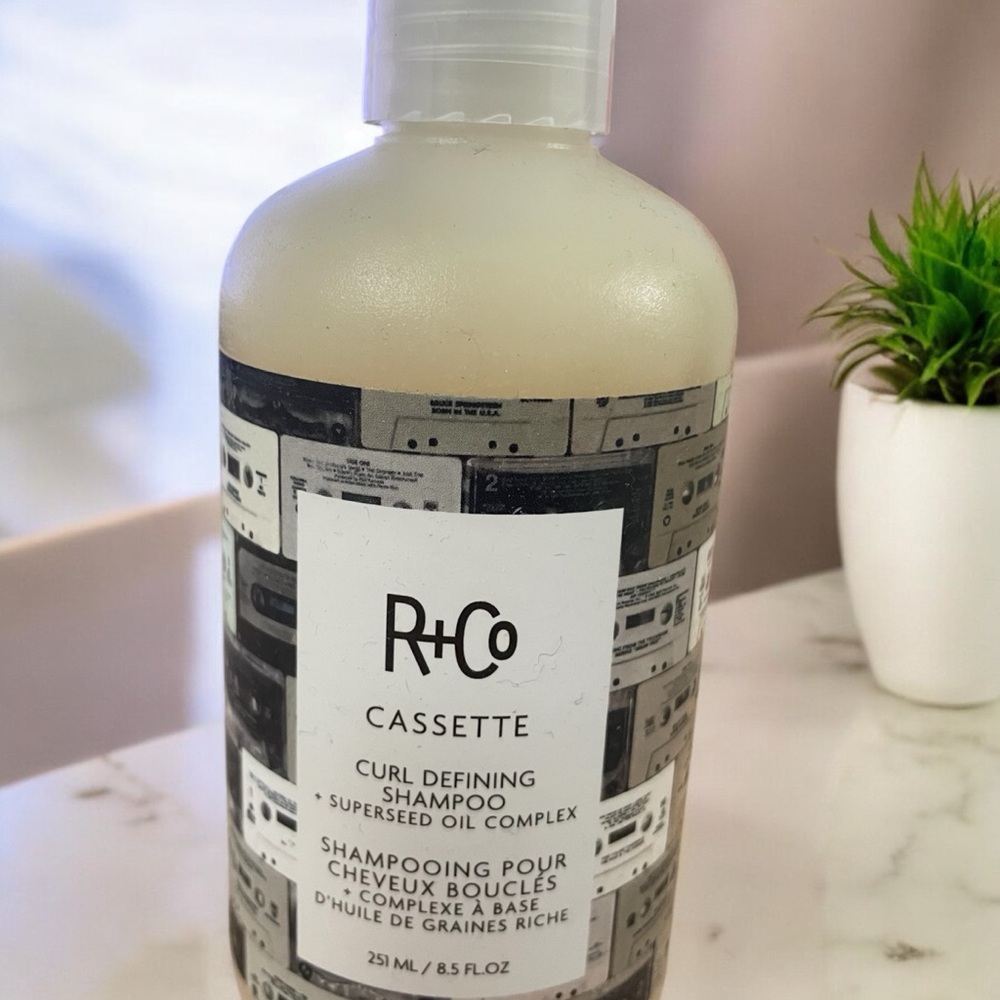 R+Co Cassette Curl Defining Shampoo